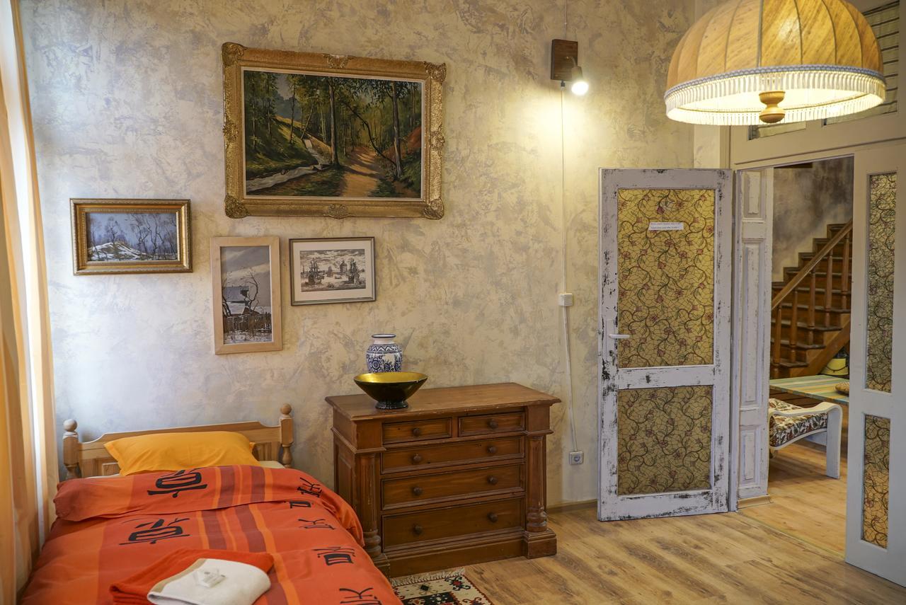 Rooster Hostel Veliko Tarnovo Eksteriør billede